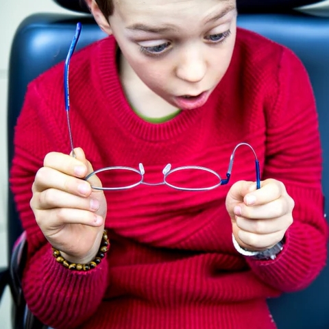 La souplesse du titane, la mémoire du style 